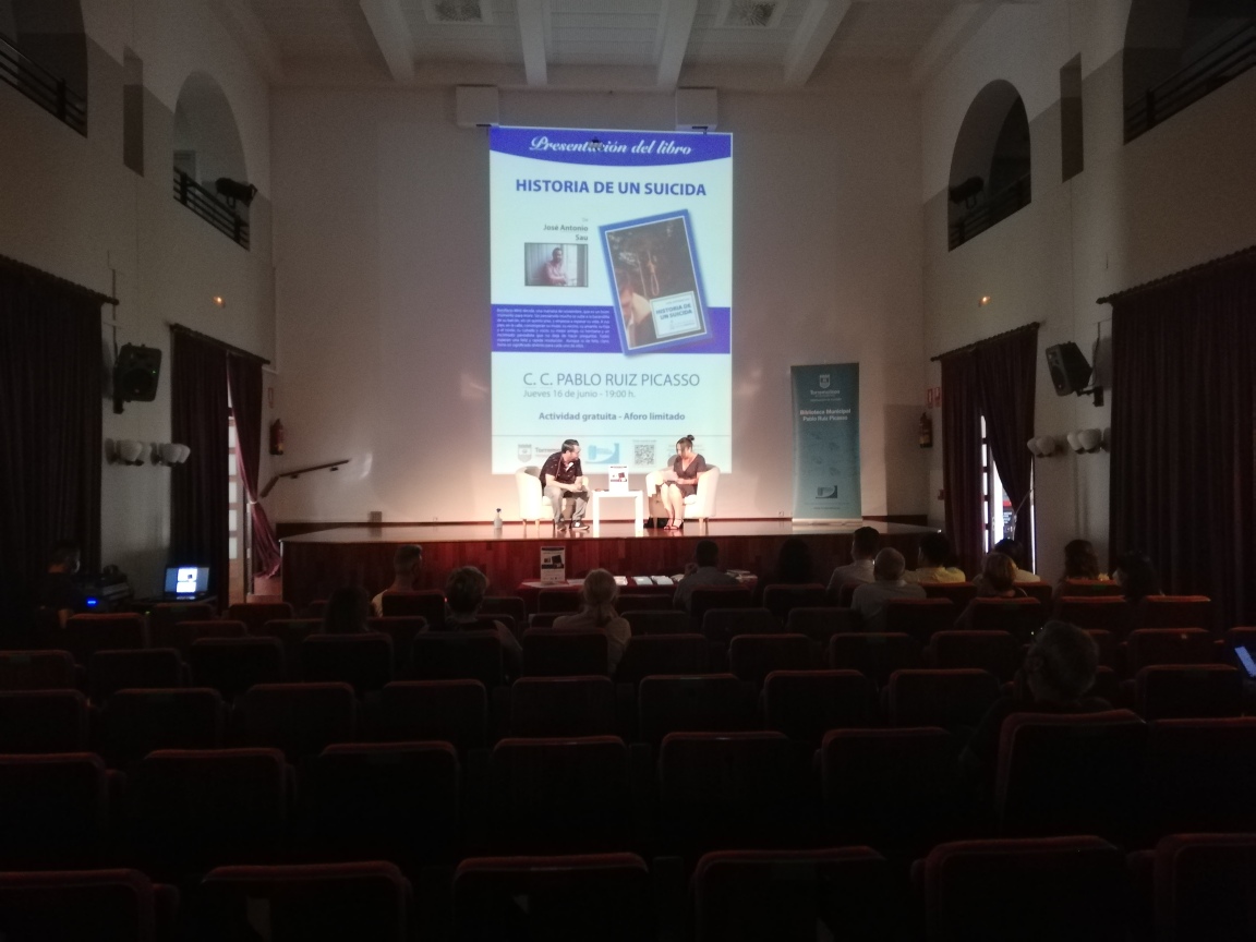 20210621163004_happened_80_presentacion-del-libro-historia-de-un-suicida-torremolinos-cultura-2.jpg