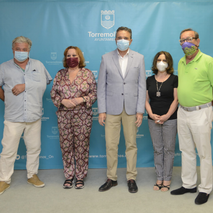 Torremolinos recibe 39 cuadros del Grupo Picasso